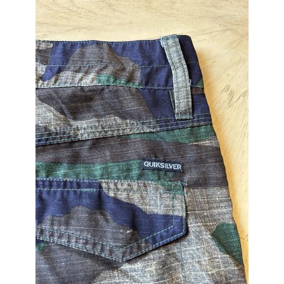 Quiksilver Amphibian Camo Shorts Men’s Size 29 Hybrid Board Surf Swim Trunks - Picture 5 of 9